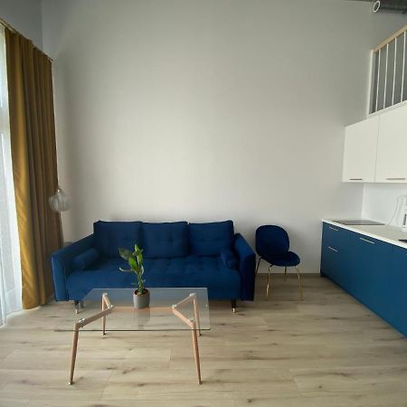 Apartament Wroclaw-Lotnisko エクステリア 写真