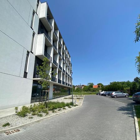 Apartament Wroclaw-Lotnisko エクステリア 写真