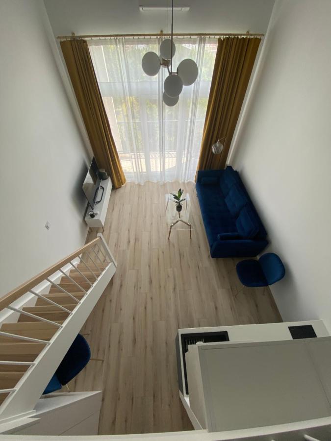 Apartament Wroclaw-Lotnisko エクステリア 写真