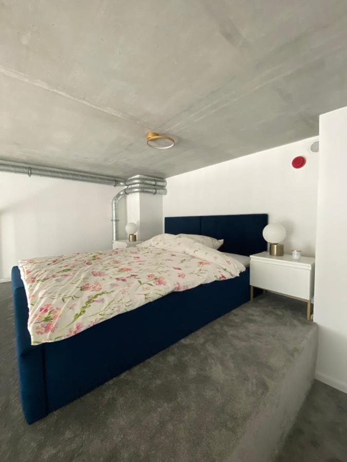 Apartament Wroclaw-Lotnisko エクステリア 写真