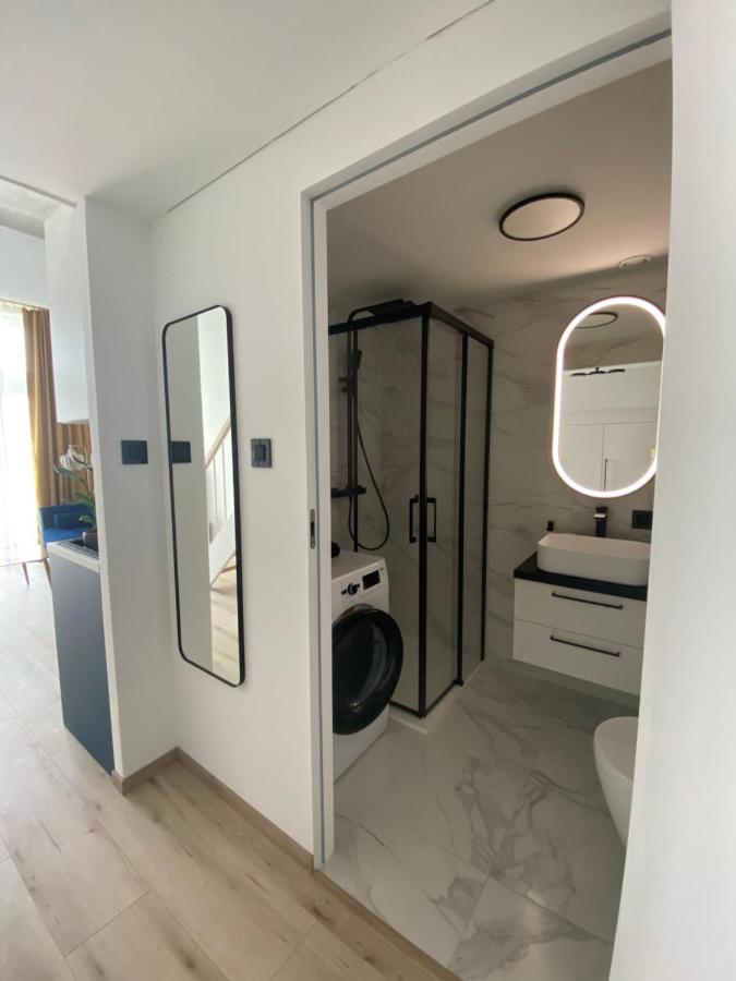 Apartament Wroclaw-Lotnisko エクステリア 写真