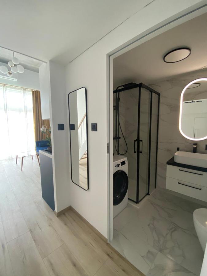 Apartament Wroclaw-Lotnisko エクステリア 写真