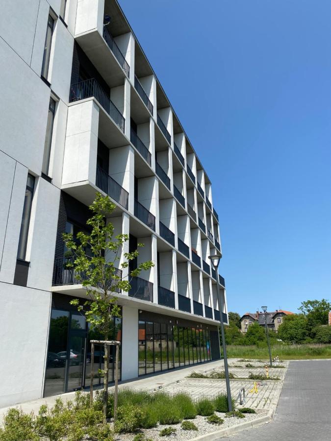 Apartament Wroclaw-Lotnisko エクステリア 写真