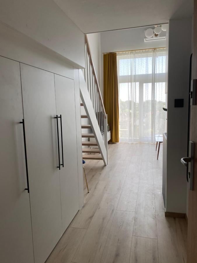 Apartament Wroclaw-Lotnisko エクステリア 写真